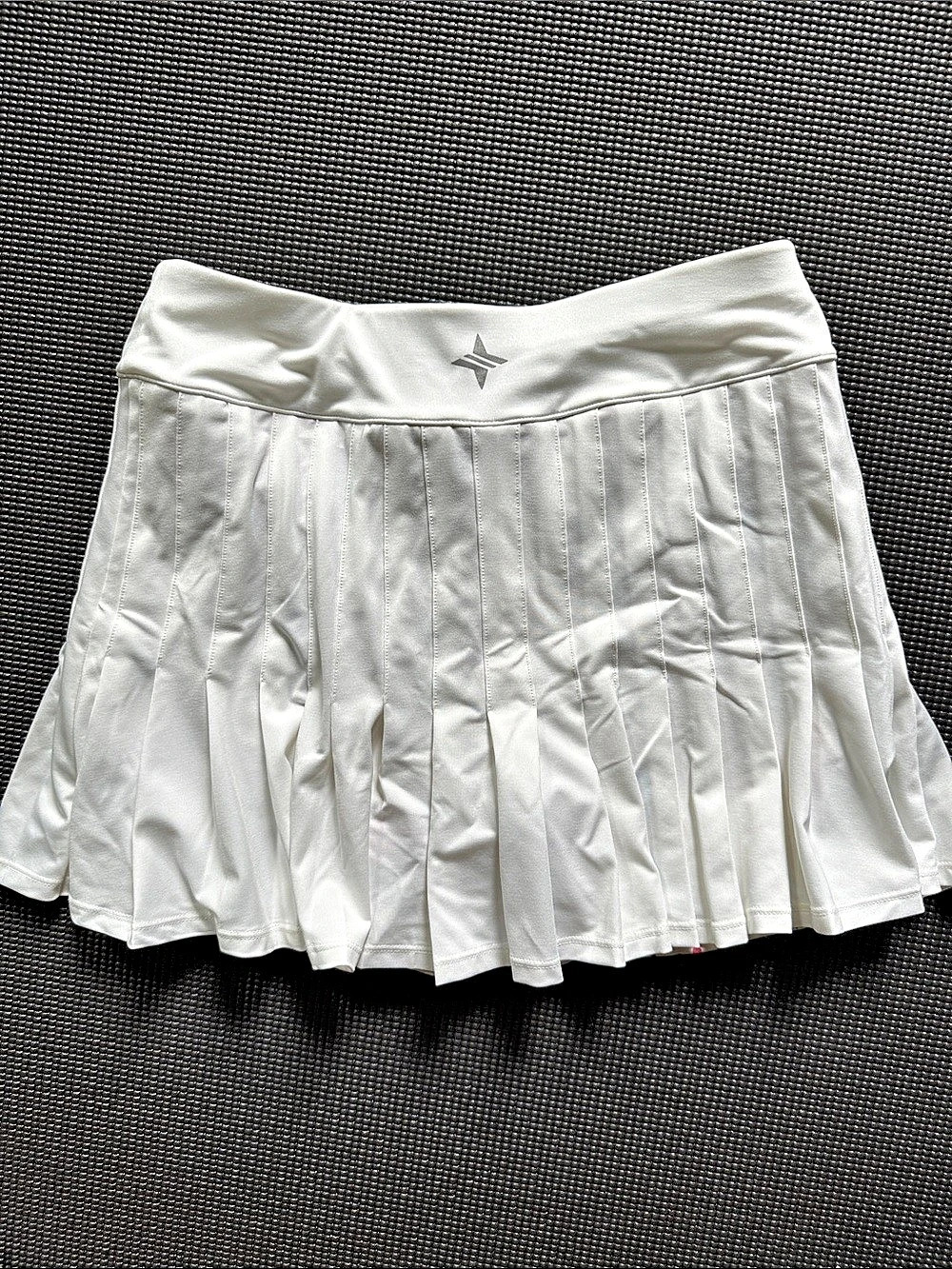 Tuckernuck Pleated Mini Skirt in White Like New